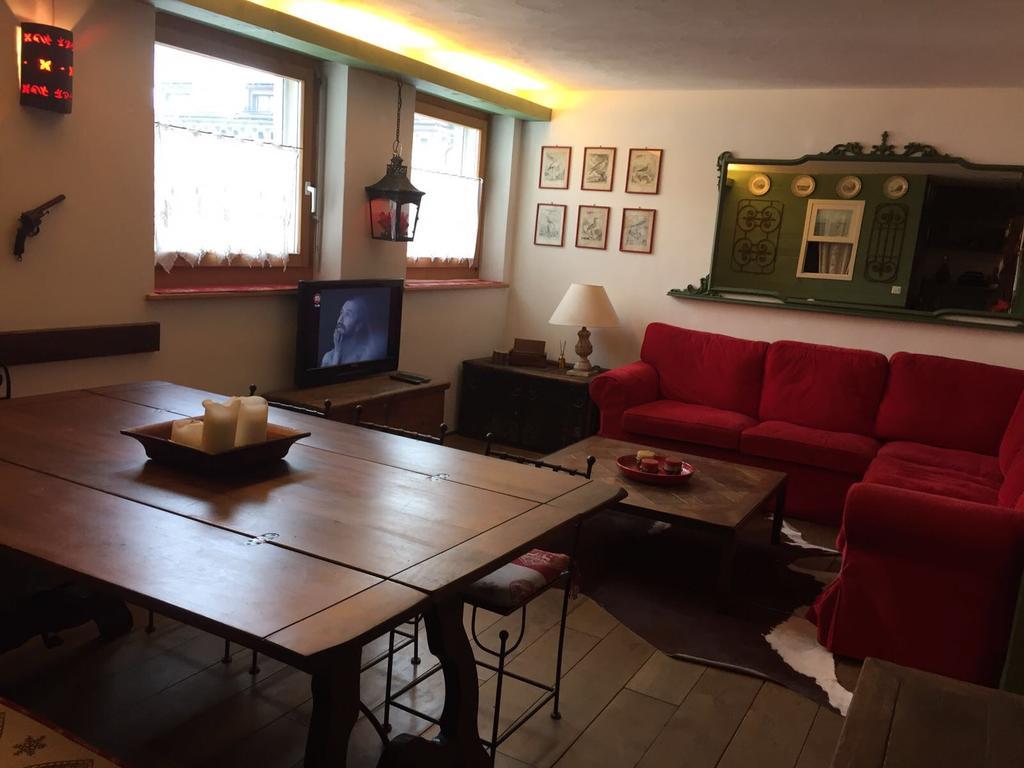 Appartement Meschihouse - Chesa Engadina à Samedan Extérieur photo